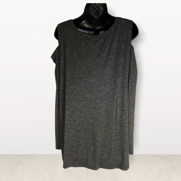 𝅺matty M cold Shoulder Top XXL - Picture 2 of 3